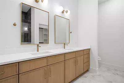 2622 Bainbridge Drive, Dallas, TX 75237 - Photo 29
