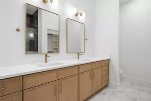 2622 Bainbridge Dr, Dallas, TX 75237 - Photo 29