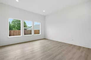 2622 Bainbridge Dr, Dallas, TX 75237 - Photo 25