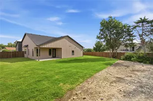 2622 Bainbridge Dr, Dallas, TX 75237 - Photo 33