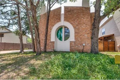 622 W Union Bower Road, Irving, TX 75061 - Photo 1
