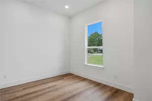 2626 Bainbridge Dr, Dallas, TX 75237 - Photo 15