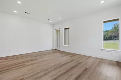 2626 Bainbridge Drive, Dallas, TX 75237 - Photo 13