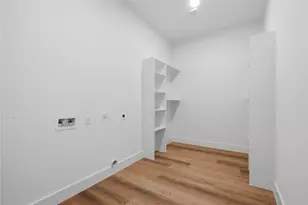 2626 Bainbridge Dr, Dallas, TX 75237 - Photo 29