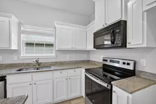 3205 Bois D Arc St, Greenville, TX 75401 - Photo 11