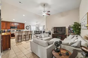 4037 Tiburon St, Fort Worth, TX 76106 - Photo 3
