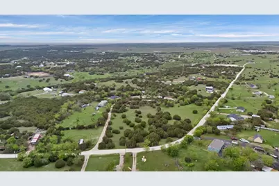 9112 Valley View Court, Cleburne, TX 76033 - Photo 5