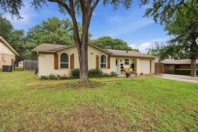 7121 Crabtree Lane, North Richland Hills, TX 76182 - Photo 3