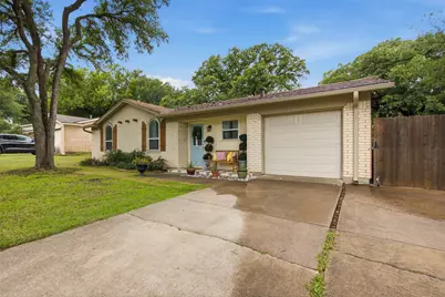 7121 Crabtree Lane, North Richland Hills, TX 76182 - Photo 5