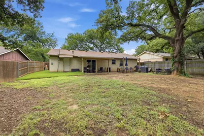 7121 Crabtree Lane, North Richland Hills, TX 76182 - Photo 31