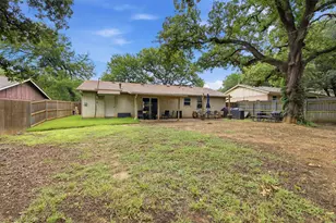 7121 Crabtree Ln, North Richland Hills, TX 76182 - Photo 31