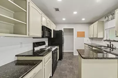 217 Kingswood Road, Willow Park, TX 76087 - Photo 9