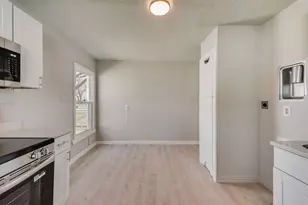 5074 Mayfair St, Fort Worth, TX 76116 - Photo 9