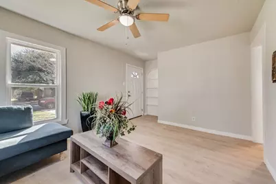 5074 Mayfair Street, Fort Worth, TX 76116 - Photo 5