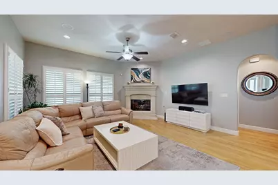8900 Bluestem Drive, Lantana, TX 76226 - Photo 5