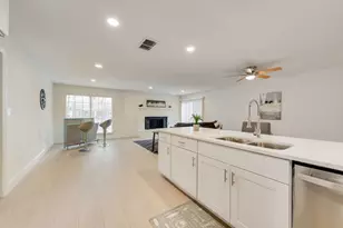5645 Comer Dr, Fort Worth, TX 76134 - Photo 9
