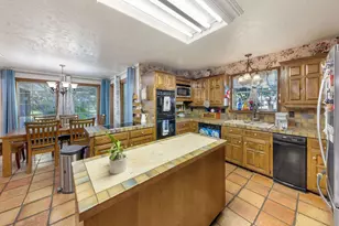 612 W Coke Rd, Winnsboro, TX 75494 - Photo 11