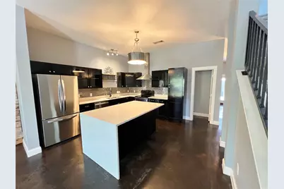 1813 S Ervay Street, Dallas, TX 75215 - Photo 9