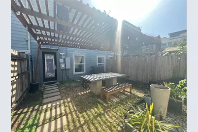 1813 S Ervay Street, Dallas, TX 75215 - Photo 3