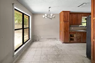 209 Magnolia, Chandler, TX 75758 - Photo 5