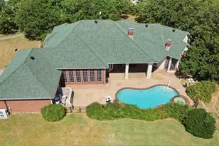 9439 St Johns Ct, Pilot Point, TX 76258 - Photo 31