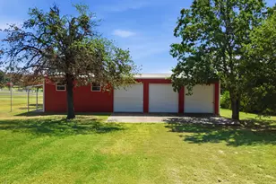 9439 St Johns Ct, Pilot Point, TX 76258 - Photo 37