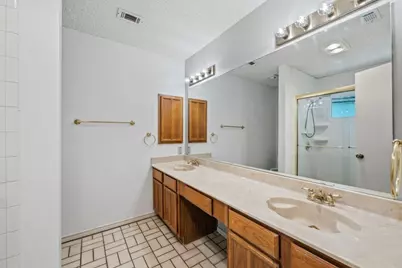 2008 Rochelle Lane, Carrollton, TX 75007 - Photo 17