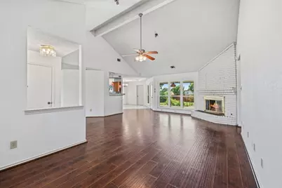 2008 Rochelle Lane, Carrollton, TX 75007 - Photo 5