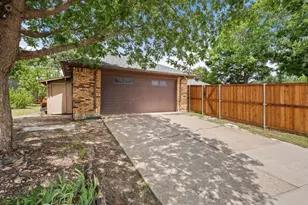 2008 Rochelle Ln, Carrollton, TX 75007 - Photo 29