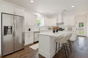 916 S Montreal Ave, Dallas, TX 75208 - Photo 9