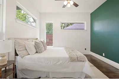 916 S Montreal Avenue, Dallas, TX 75208 - Photo 13
