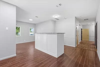 1309 Washington, Fort Worth, TX 76104 - Photo 5