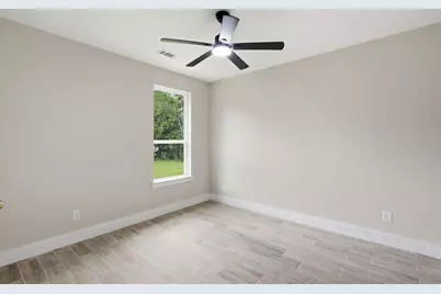 201 E Freeman Street, Ennis, TX 75119 - Photo 17