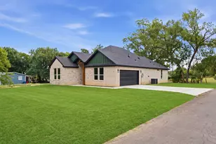201 E Freeman St, Ennis, TX 75119 - Photo 25