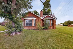 1700 Wheatfield Dr, Mesquite, TX 75149 - Photo 1