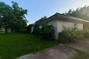 237 Palm Dr, Marlin, TX 76661 - Photo 15