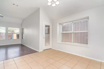 5548 Norris Drive, The Colony, TX 75056 - Photo 3