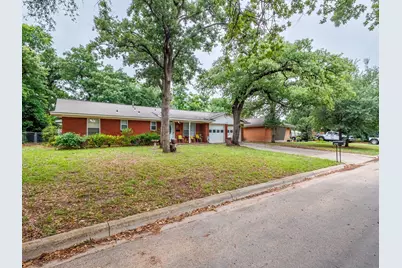 1340 Wildwood, Stephenville, TX 76401 - Photo 3