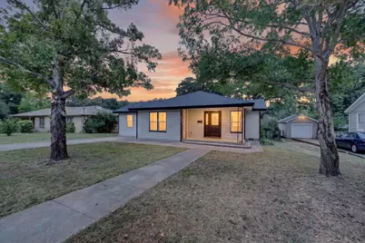 2029 Queen Street, Fort Worth, TX 76103 - Photo 1