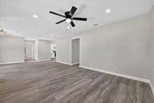 2029 Queen St, Fort Worth, TX 76103 - Photo 7