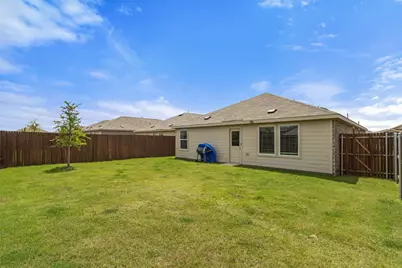 4958 Meadow Glen Drive, Ennis, TX 75119 - Photo 15