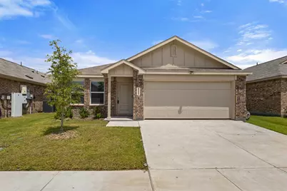 4958 Meadow Glen Drive, Ennis, TX 75119 - Photo 1