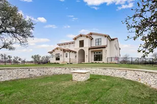 10621 Arrowhead Pt Dr, Fort Worth, TX 76179 - Photo 3