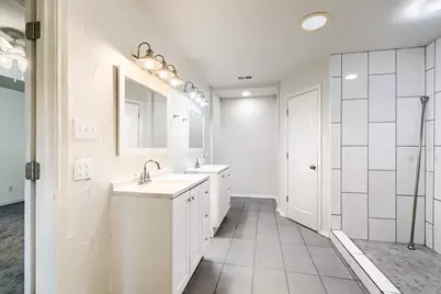 8821 Glen Hollow Drive, Fort Worth, TX 76179 - Photo 19