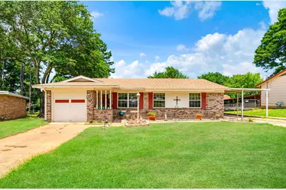 2455 Kessler Drive, Paris, TX 75460 - Photo 1