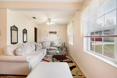 2455 Kessler Drive, Paris, TX 75460 - Photo 3