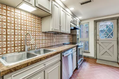 3327 Prescott Avenue #3327, Dallas, TX 75219 - Photo 11