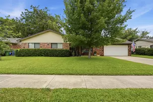5421 Susan Lee Ln, North Richland Hills, TX 76180 - Photo 1