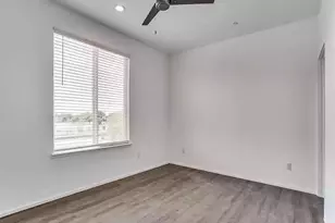 3275 Dallas St, Dallas, TX 75210 - Photo 7