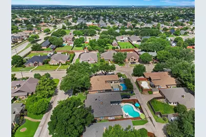 2303 Stone Glen Lane, Carrollton, TX 75007 - Photo 35